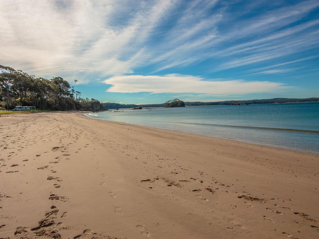 Caseys Beach Holiday Park Sunshine Bay Exterior photo