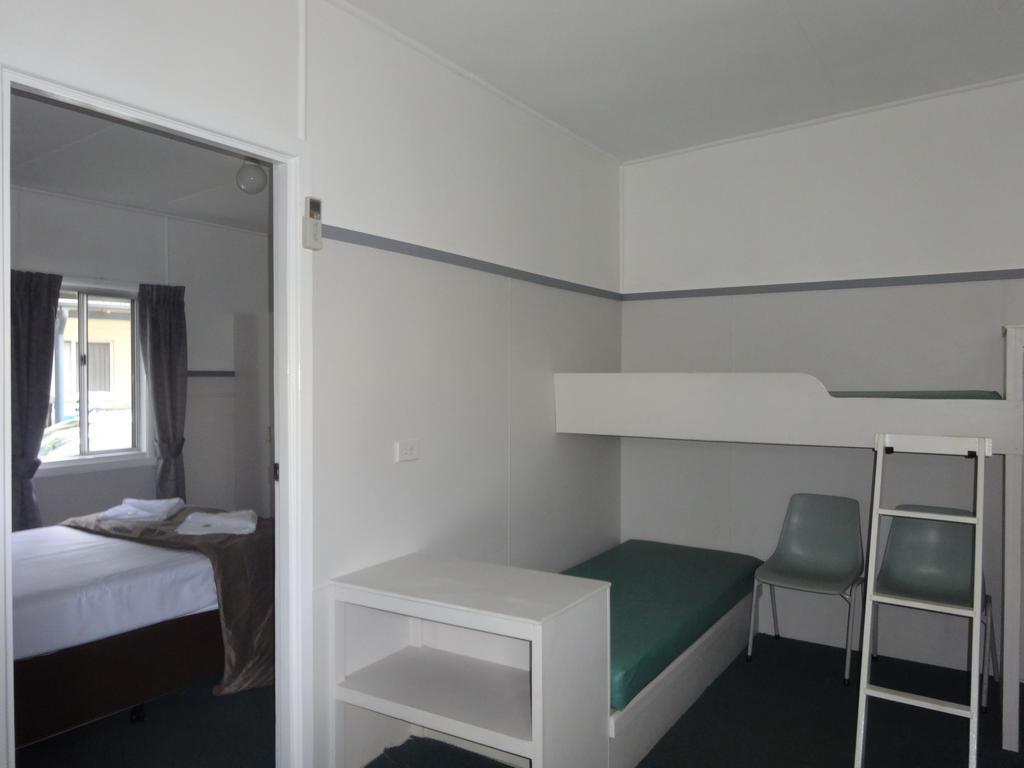 Caseys Beach Holiday Park Sunshine Bay Exterior photo