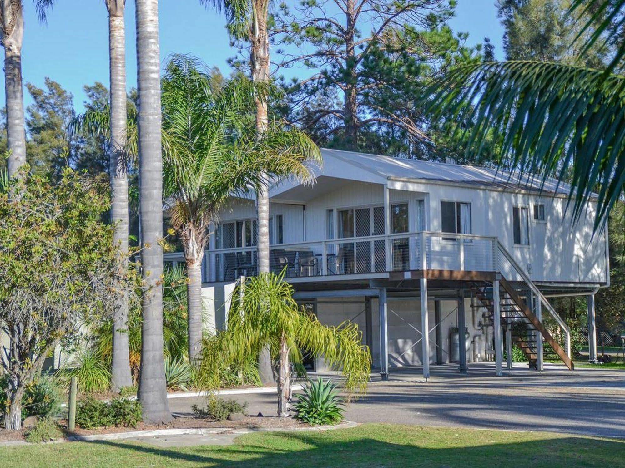 Caseys Beach Holiday Park Sunshine Bay Exterior photo